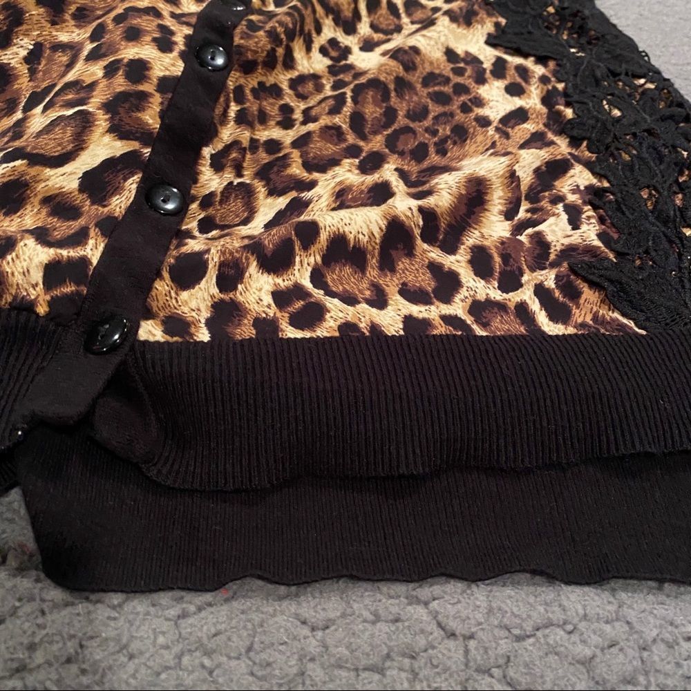Chico’s Leopard Print Cardigan - Picture 8 of 15